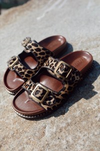 KLAPKI LEOPARD MUSE 