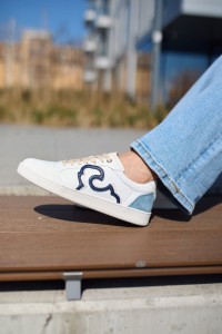 SKÓRZANE SNEAKERSY AZZURRO